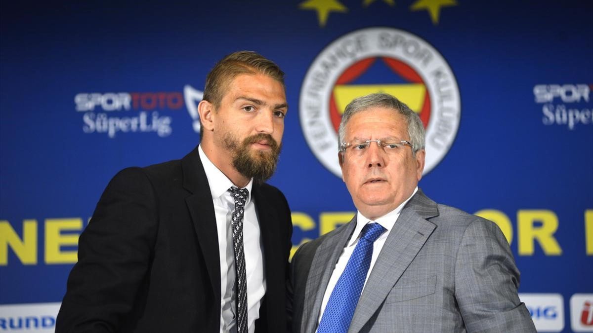 Caner Erkin, Fenerbahçe ile yeni sözleşmeye imza attı ...