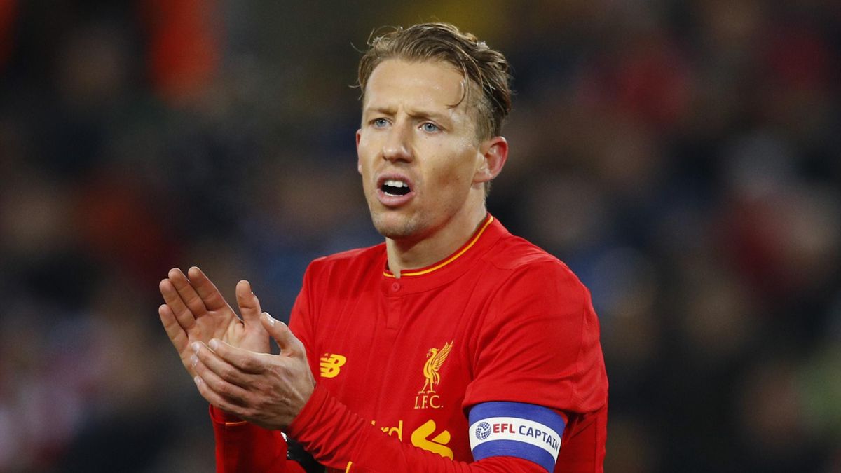 lazio-sign-liverpool-midfielder-lucas-leiva-football-eurosport