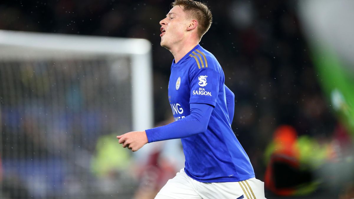 Vardy and Barnes combine as Leicester trounce dismal Villa ...