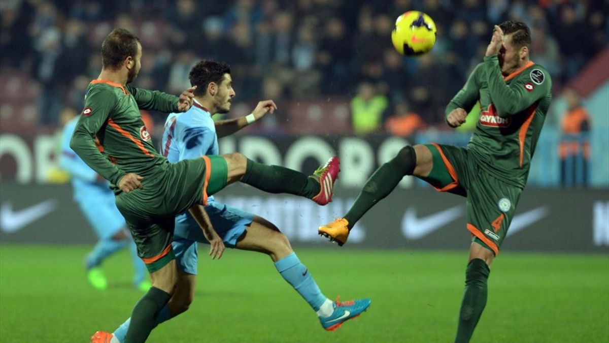 Trabzonspor ve Rizespor 30. kez - Süper Lig 2014-2015 ...