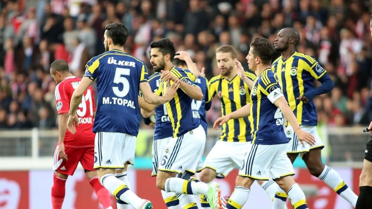 Spor Toto Super Lig Sivasspor 2 3 Fenerbahce Super Lig 2014 2015 Futbol Eurosport