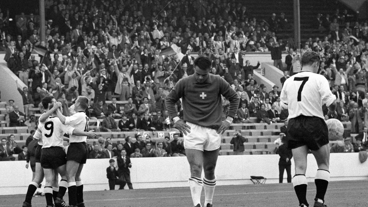 FOOTBALL RETRO: Equipe de France 1966 France - Mexique 1-1
