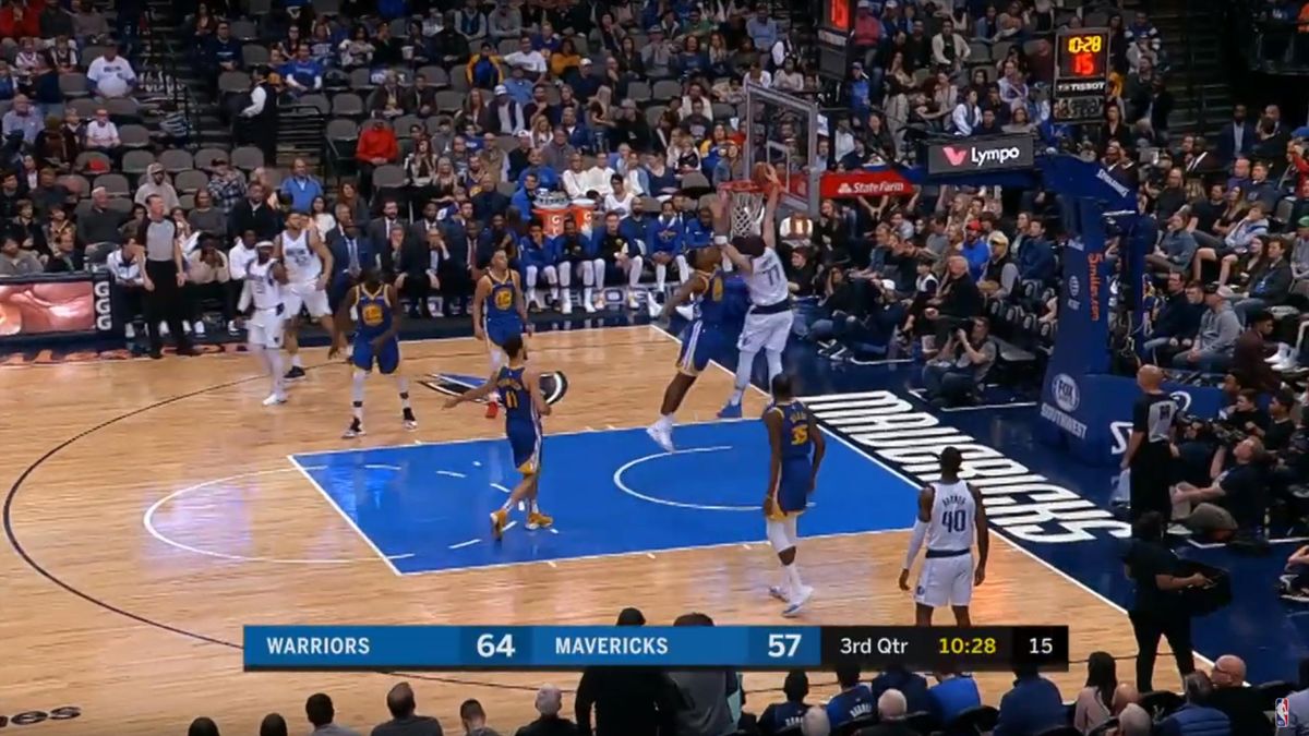 La giocata della notte: Luka Doncic schiaccia in back-door ...