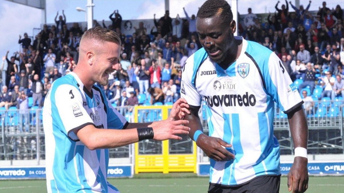 Maxi-squalifica per Nzola: otto turni per l'attaccante del ...