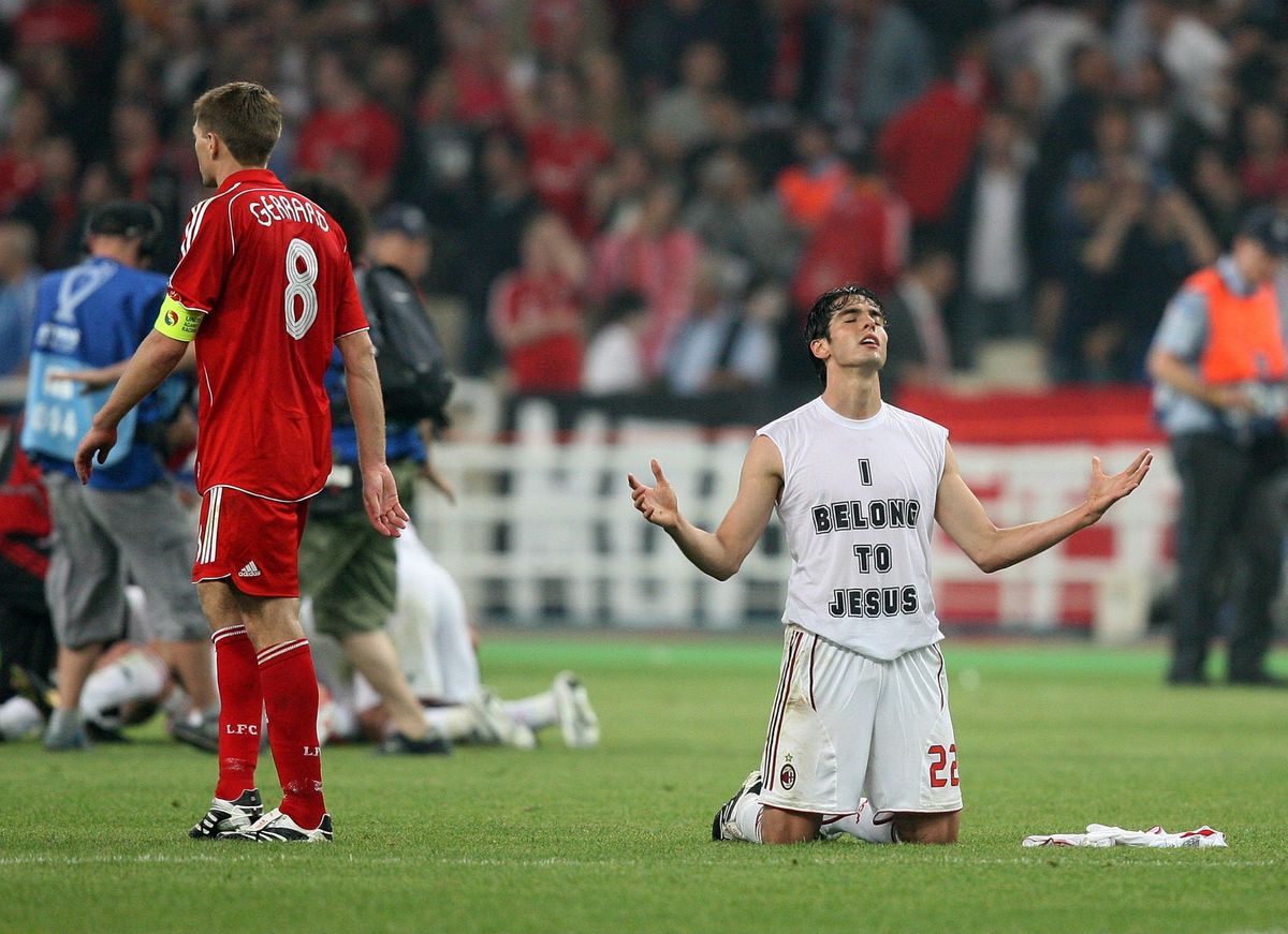 Real Madrid 2009, les Galactiques II CityBerlusconiBallon d’Or, trio royal pour Kaká