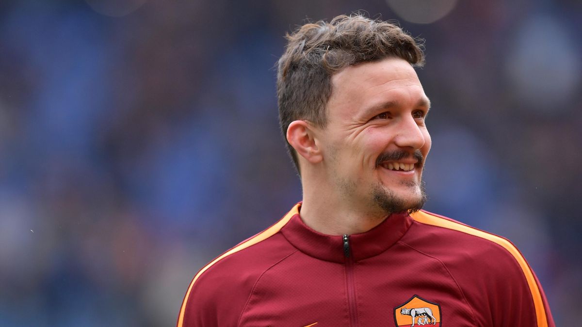 Fumata bianca per Mario Rui: la Roma lo cede al Napoli in ...