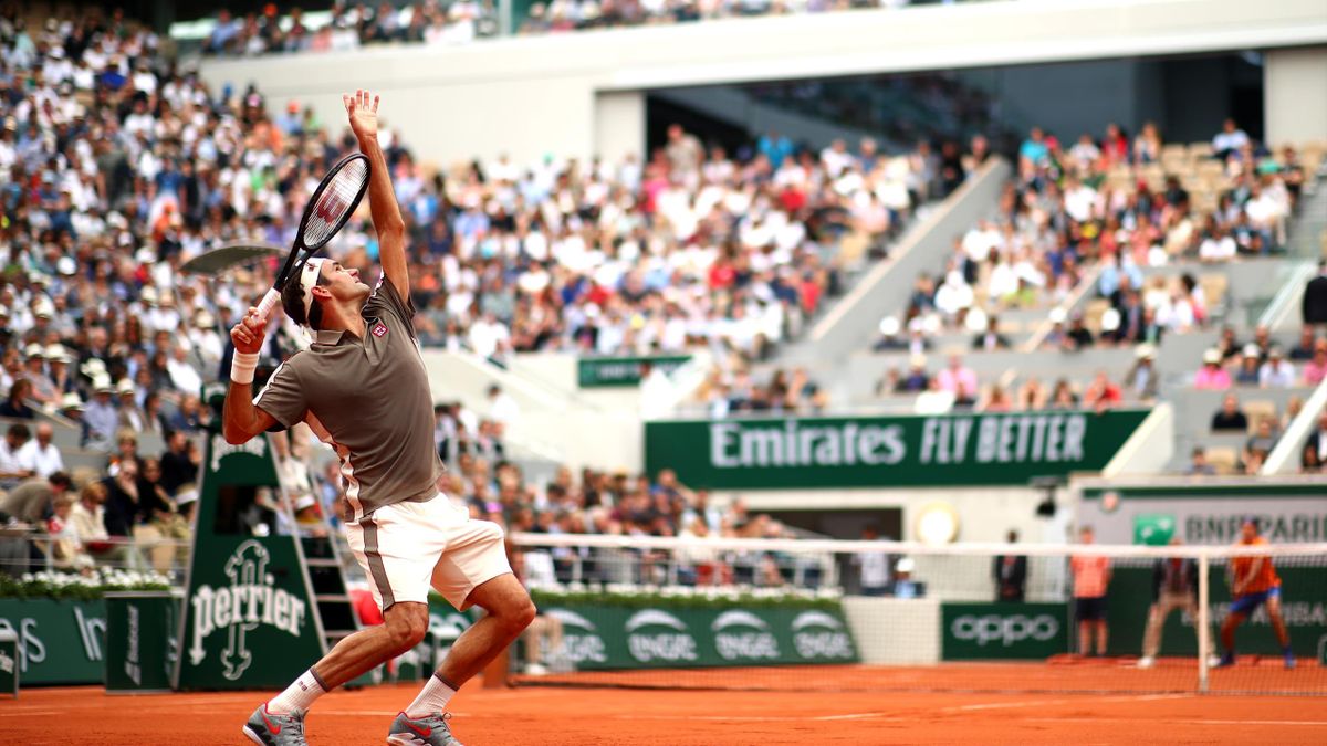 Roger Federer passe le 1er tour sans trembler - Roland ...