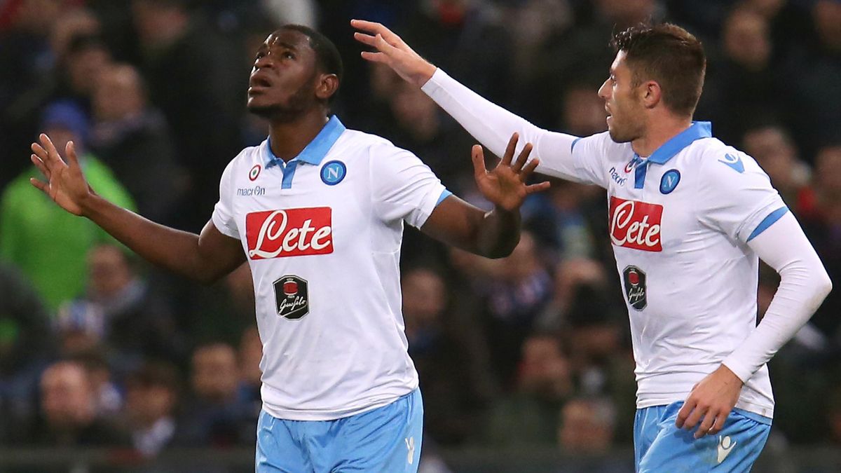 Zapata rescues 10-man Napoli with late goal - Serie A 2011 ...