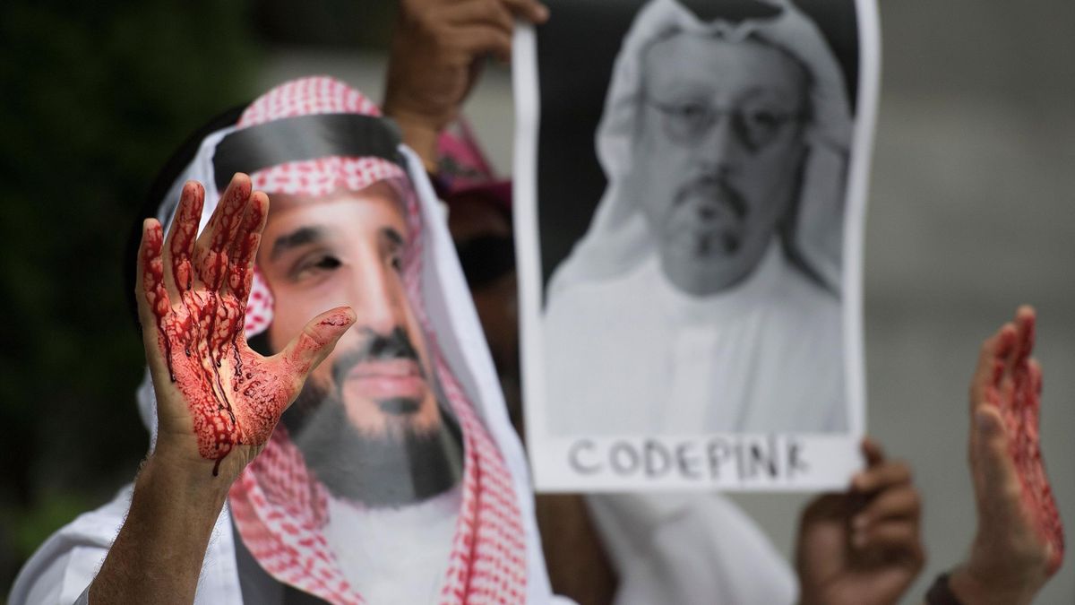 Протесты перед посольством Саудовской Аравии в США после убийства Джамаля Хашогги