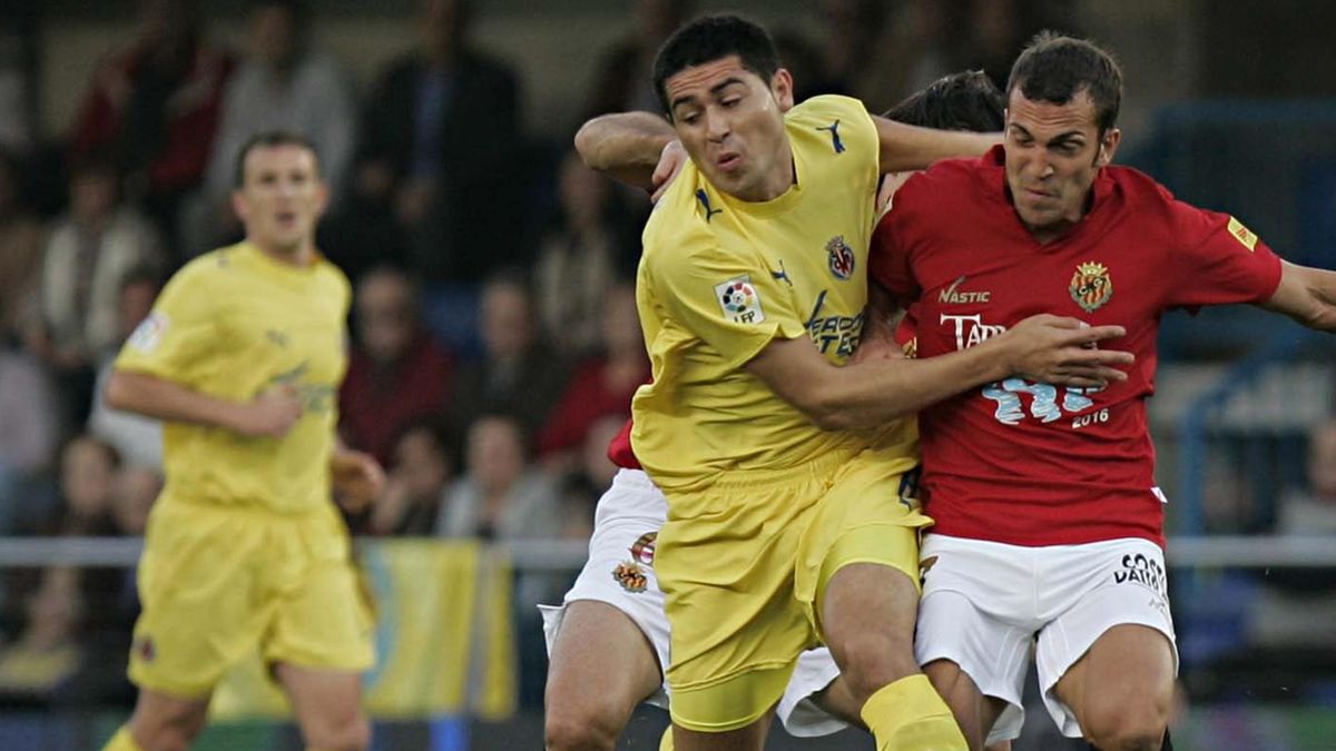 Roig Lays Into Riquelme Eurosport