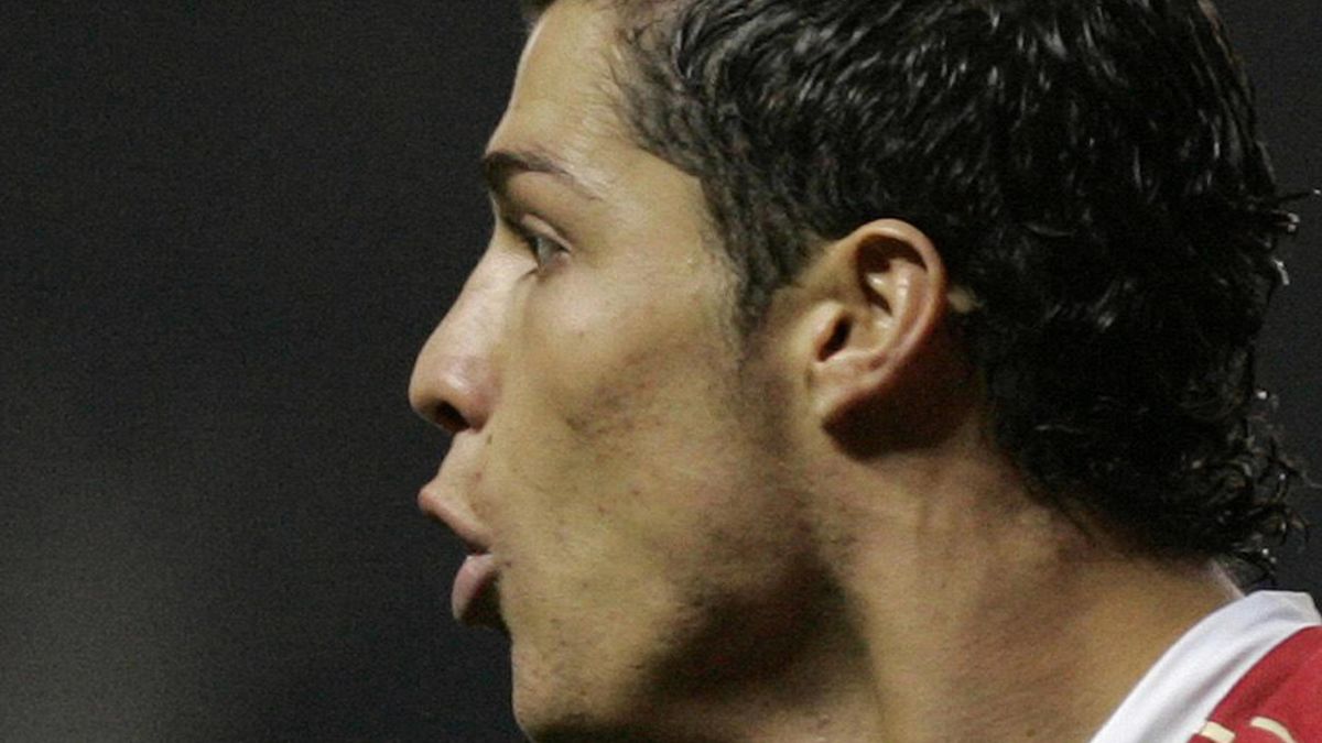 Cristiano ronaldo haircut history || CR7 best hairstyle ever (2003 to 2017)  - YouTube
