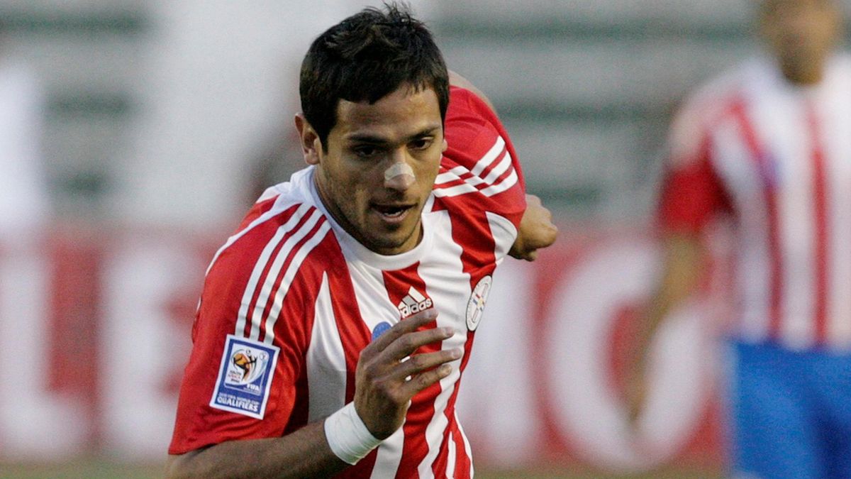 Paraguay's Roque Santa Cruz retiring from international competition - ESPN