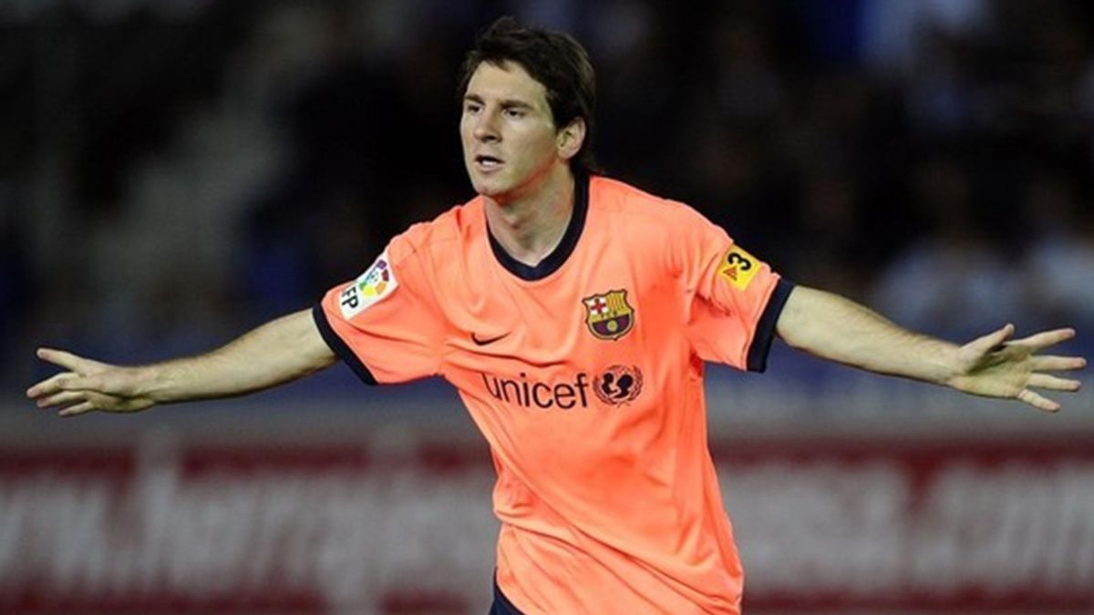 FOOTBALL 2010 Barcelona - Messi