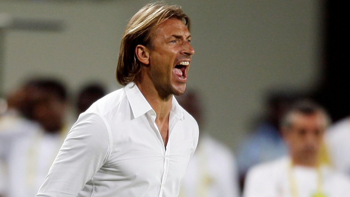 Zambia : Herve Renard slams CAF for not allowing Zambia to