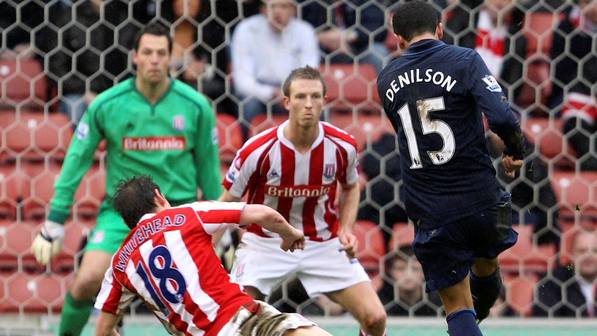 2009-10 FA Cup Arsenal's Denilson scores equaliser against Stoke
