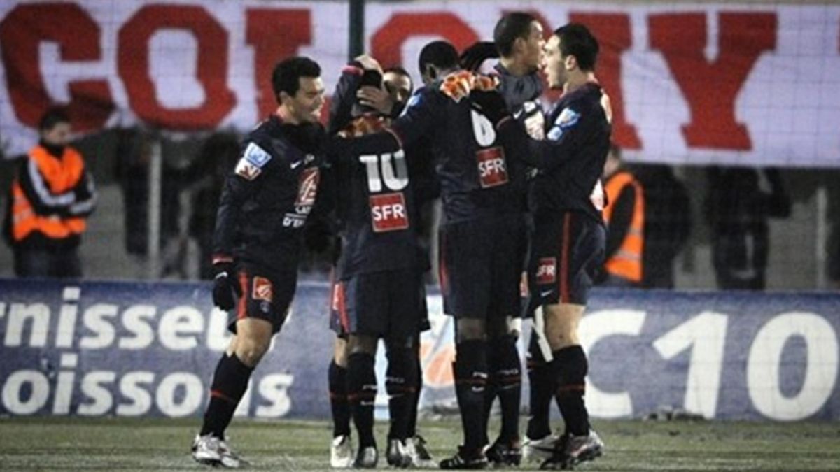 FOOTBALL 2009-2010 Coupe de France Paris SG Vesoul