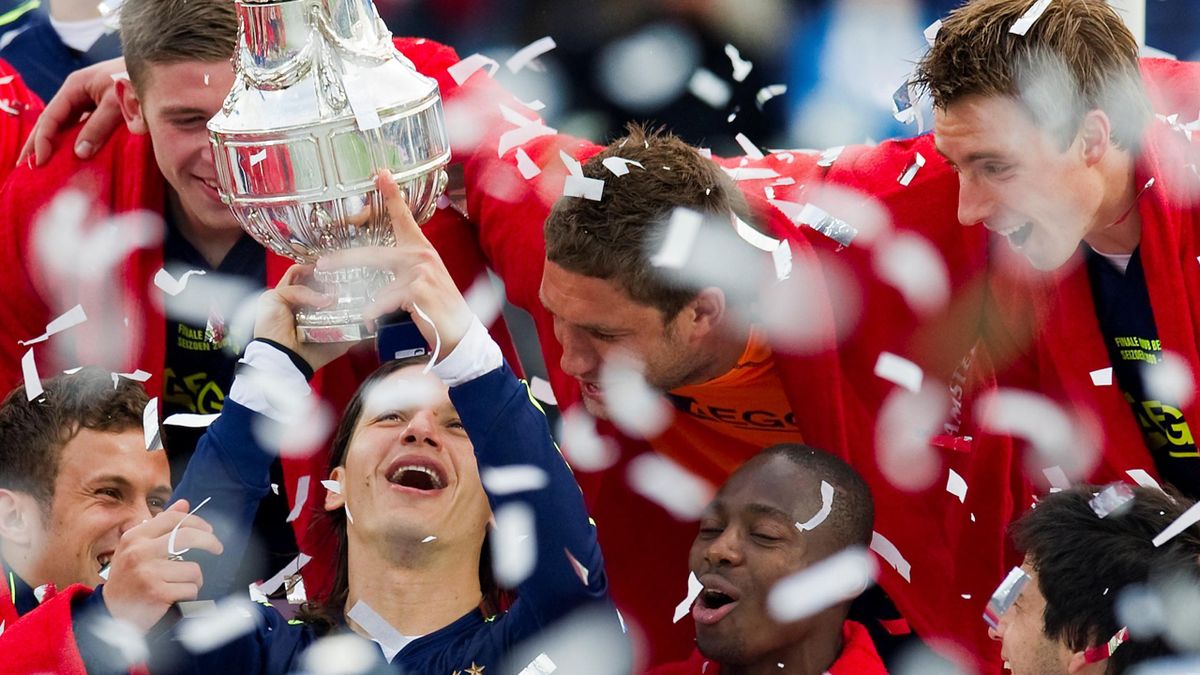 Ajax Romp To Dutch Cup Win Eurosport