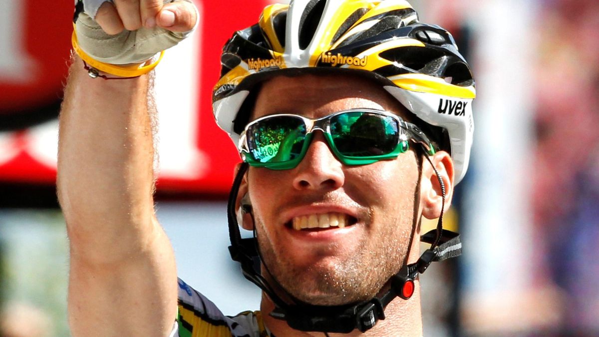 HTC-Columbia's Mark Cavendish of Britain celebrates as he crosses the finish line to win the 18th stage of the Tour de France cycling race between Salies-de-Bearn and Bordeaux