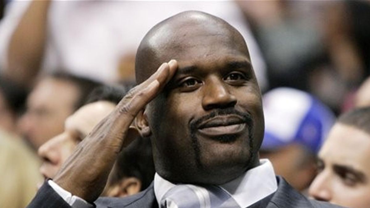 Shaquille O'Neal retires