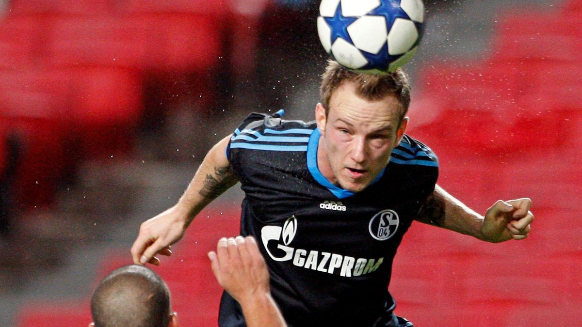 Adidas rakitic deals