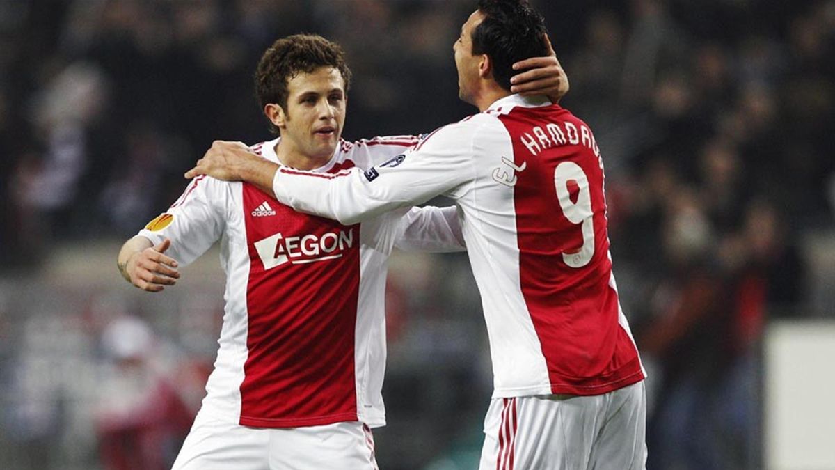 Ajax open season with win - Eurosport