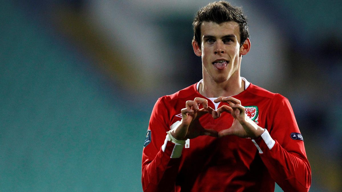 Gareth Bale wins bid to trademark heart goal celebration and shirt number -  Wales Online