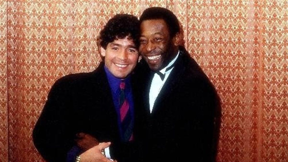 Declaración de amor eterno de Pelé a Maradona: "Eres incomparable; te amo,  Diego" - Eurosport