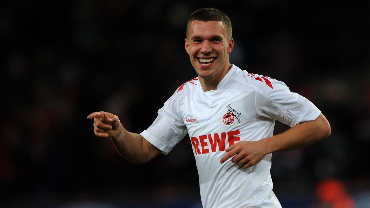Podolski Move Confirmed Eurosport [ 675 x 1200 Pixel ]
