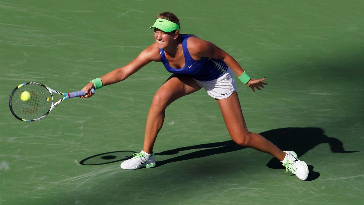 Azarenka squeaks through - Eurosport