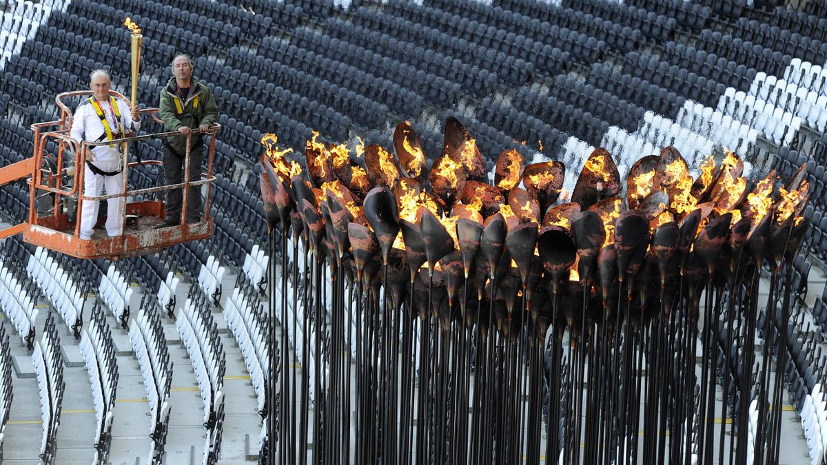 Olympic cauldron relit Eurosport