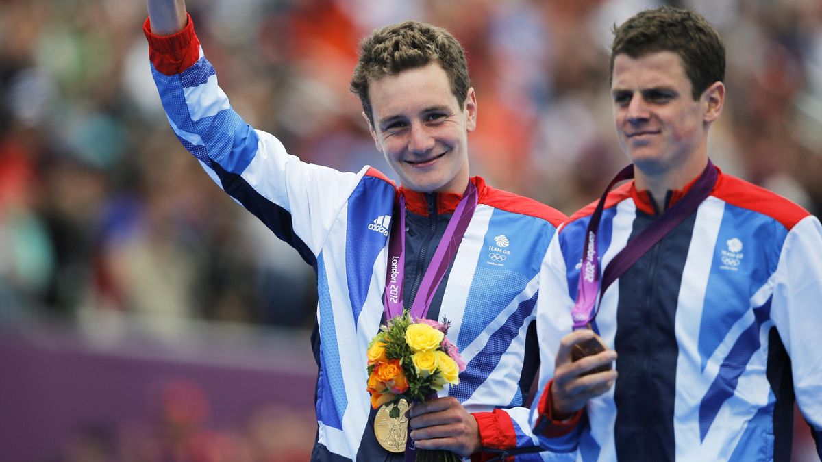 Britain celebrates golds -