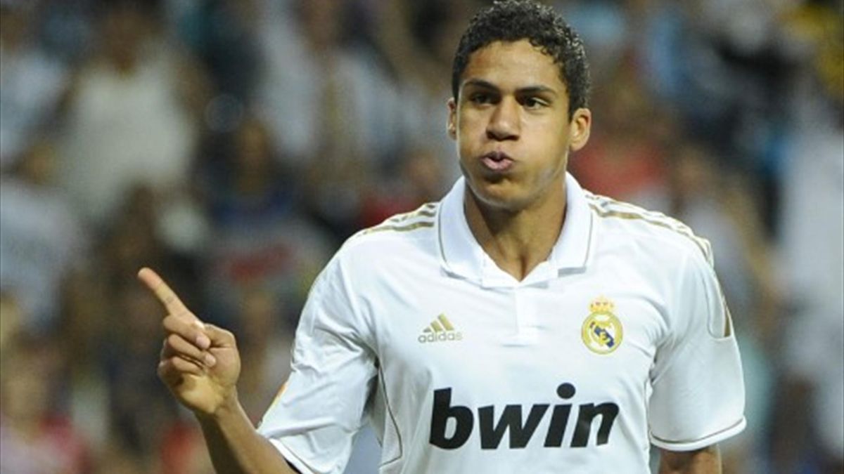 L Agent De Joueurs Jorge Mendes Qui Dirige Cristiano Ronaldo Ou Jose Mourinho Veut Raphael Varane Eurosport