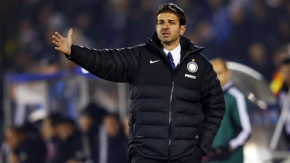 Unhappy Inter face buoyant Milan - Eurosport