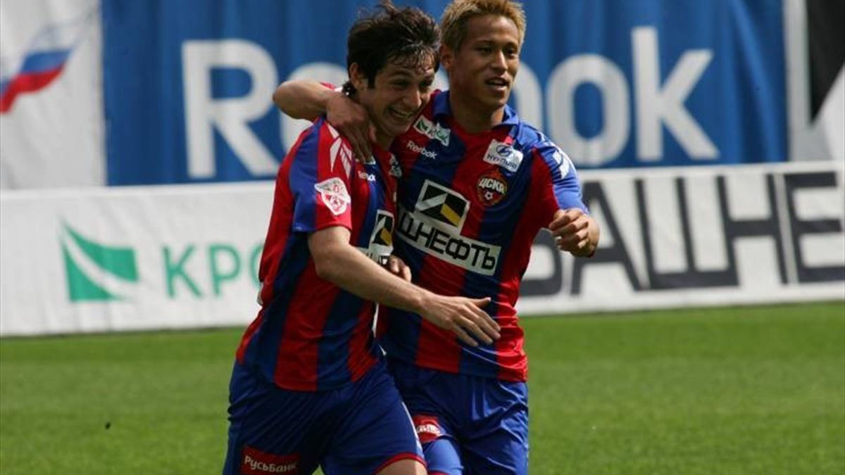 proverit d z kem sluckij zamenit