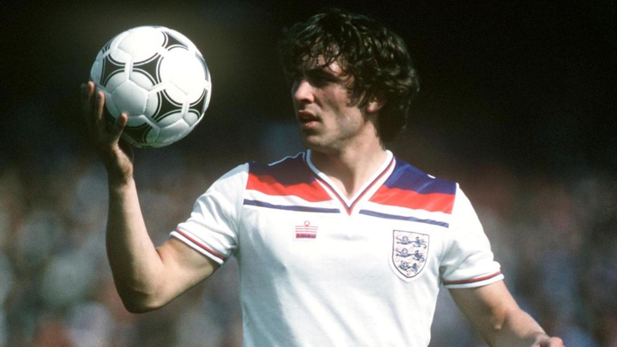 Kenny sansom top