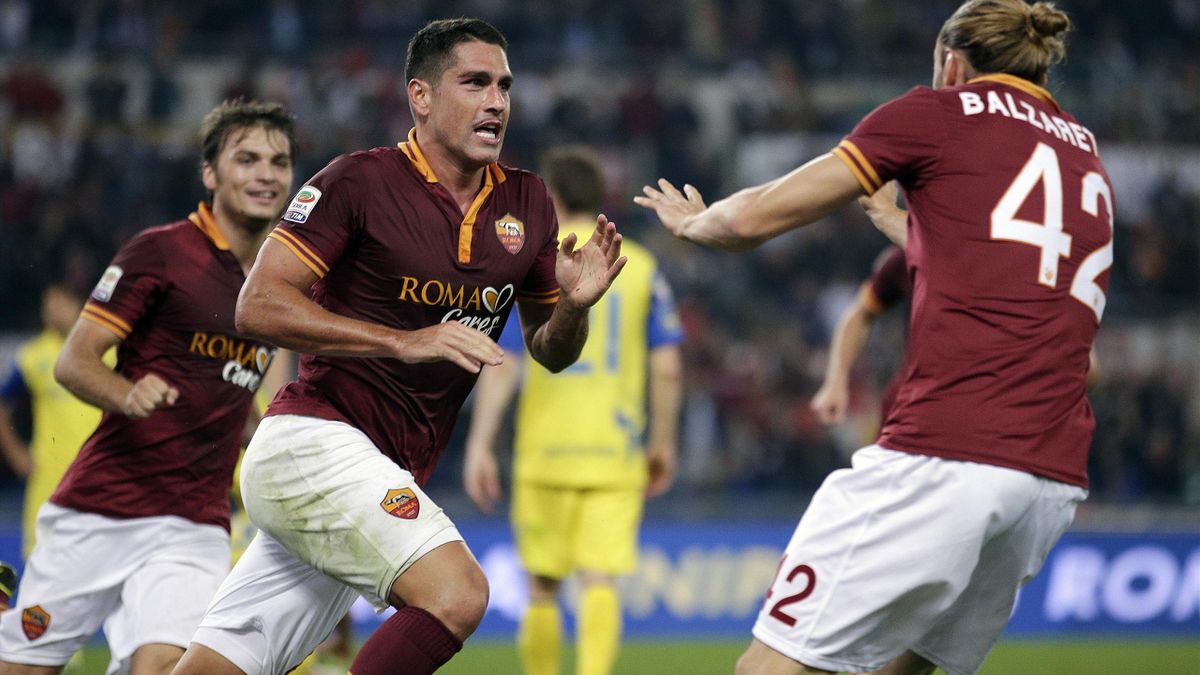 Leaders Roma Make It Perfect 10 With Record Win Over Chievo Eurosport