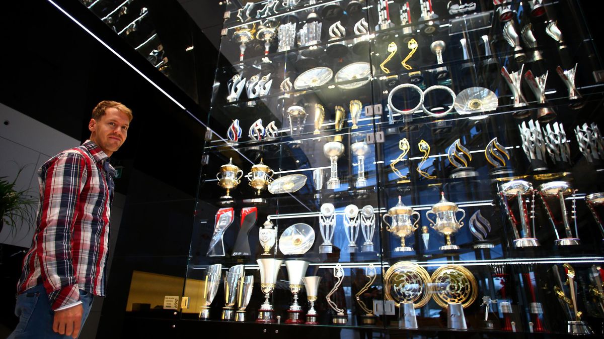 Stolen Red Bull Trophies Found In Lake Eurosport