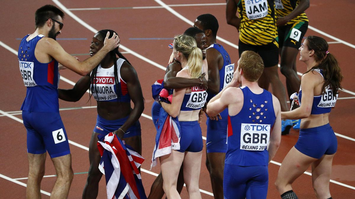 Great Britain claim double 4x400m relay bronze in dramatic finish in  Beijing - Eurosport