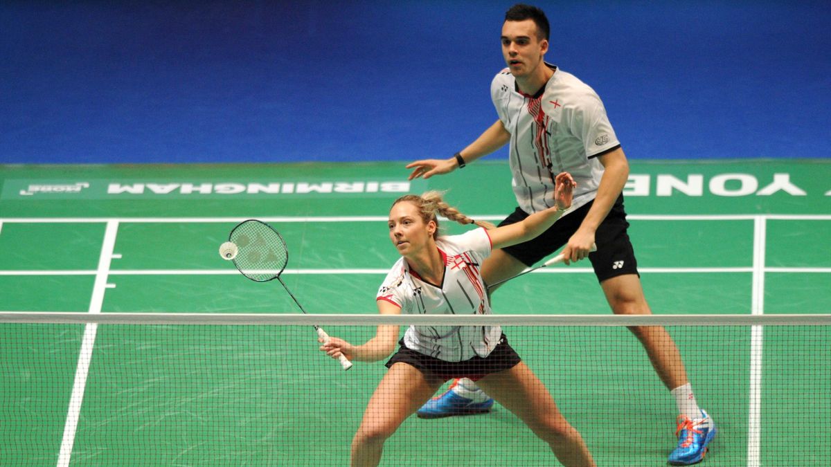 Adcocks one step away from retaining World Superseries title