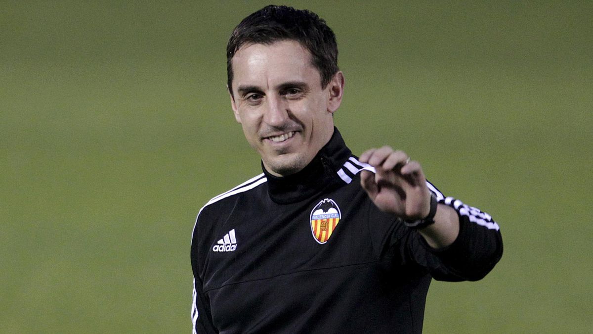 Gary Neville agrees to 'wear an Arsenal shirt saying champions' if