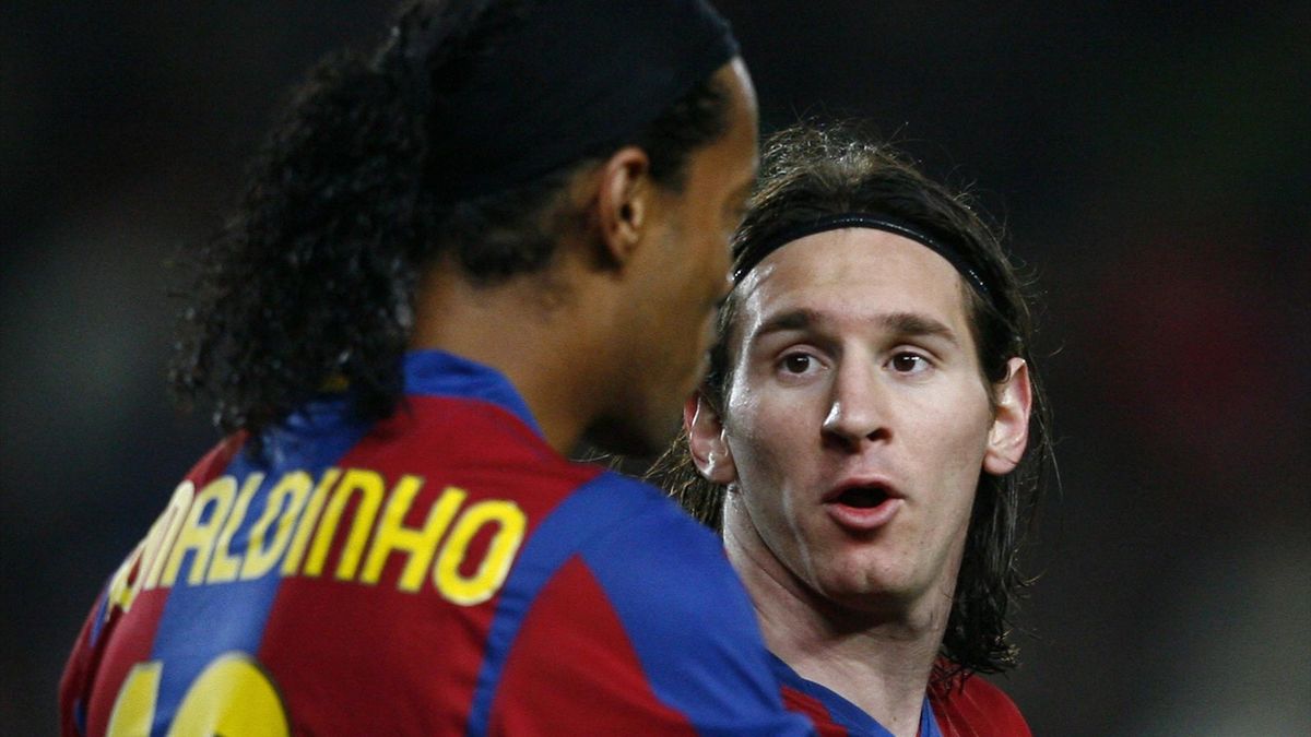 Lionel Messi: Ronaldinho told me to take his No.10 shirt - Eurosport