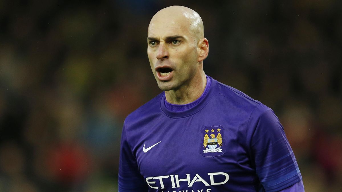 Liverpool sueter caballero 2025