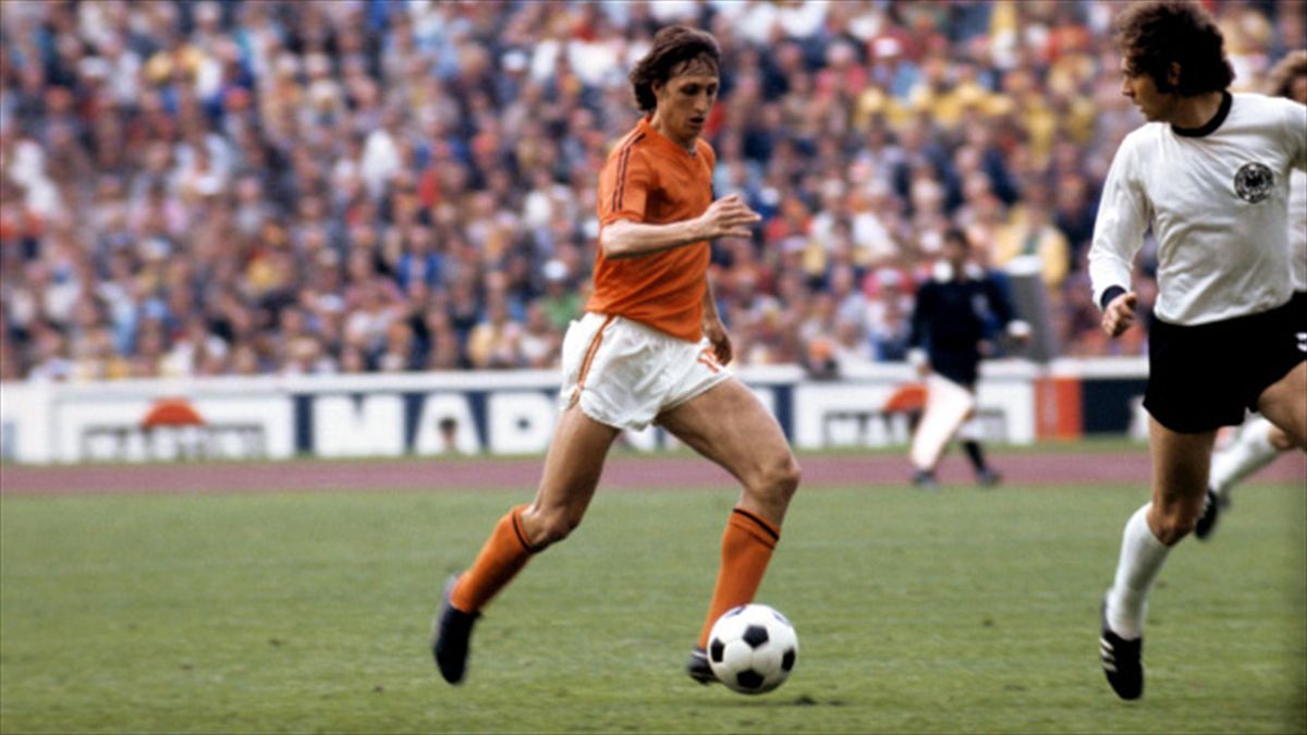 Holland to follow Feyenoord's lead with Johan Cruyff tribute - Eurosport