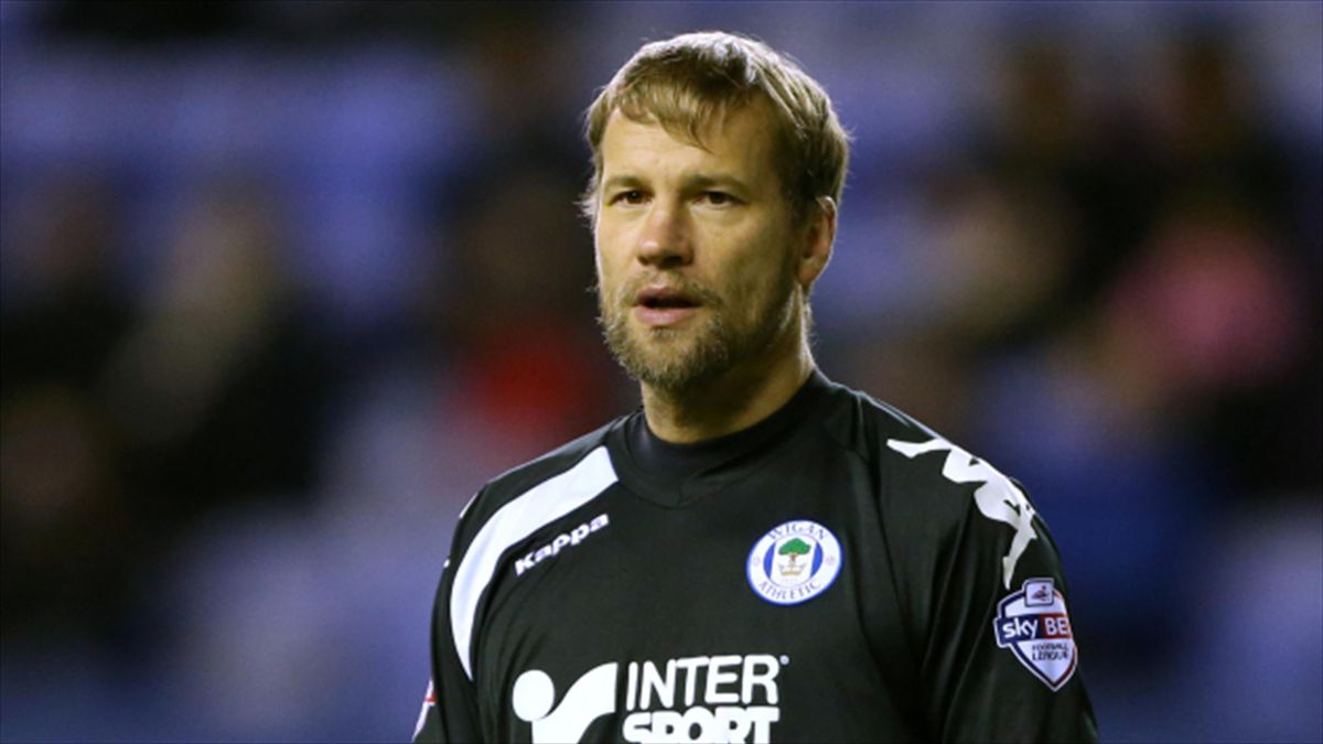 Jussi Jaaskelainen signs Wigan contract extension Eurosport