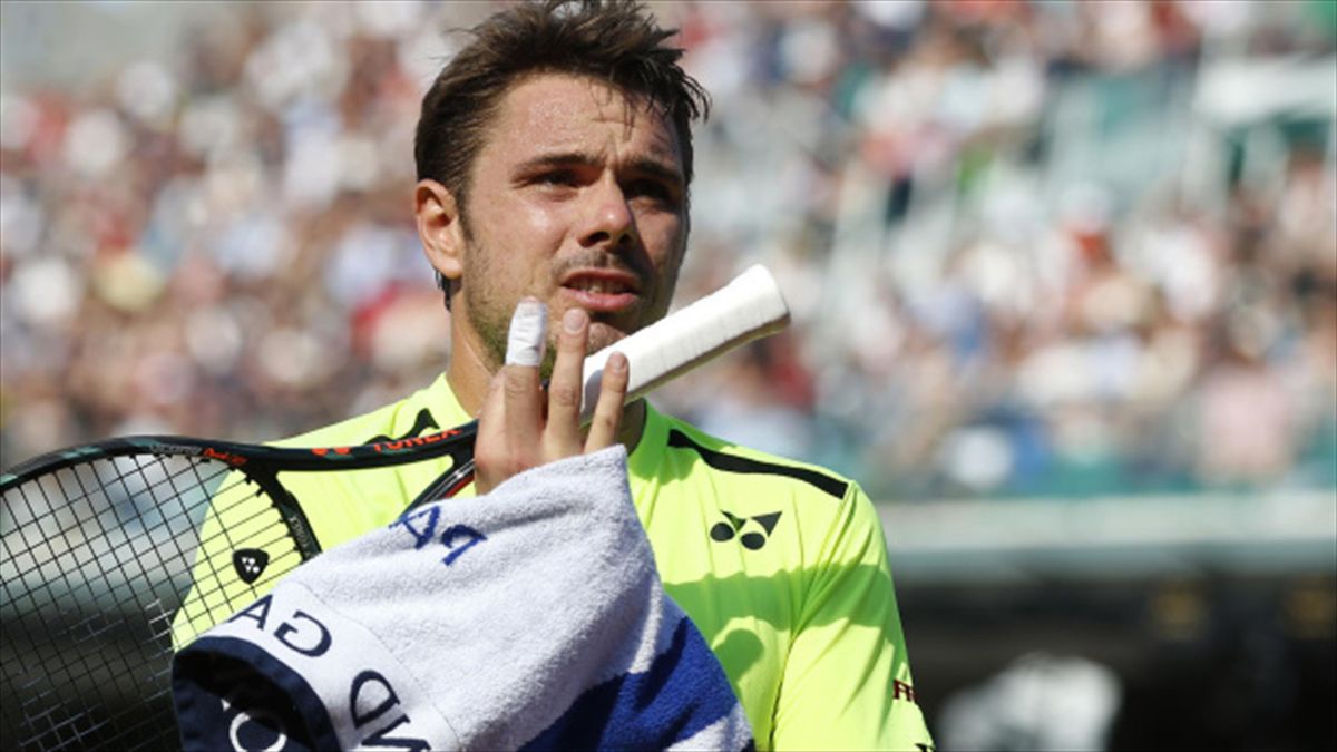 Stan Wawrinka, pictured, defeated Jeremy Chardy to make the fourth round of the French Open (AP)