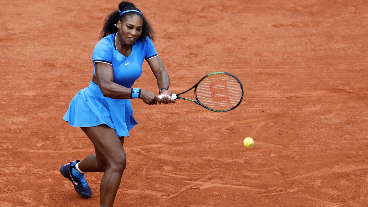 Serena Williams overcomes stubborn Kristina Mladenovic and rain delay to reach fourth round