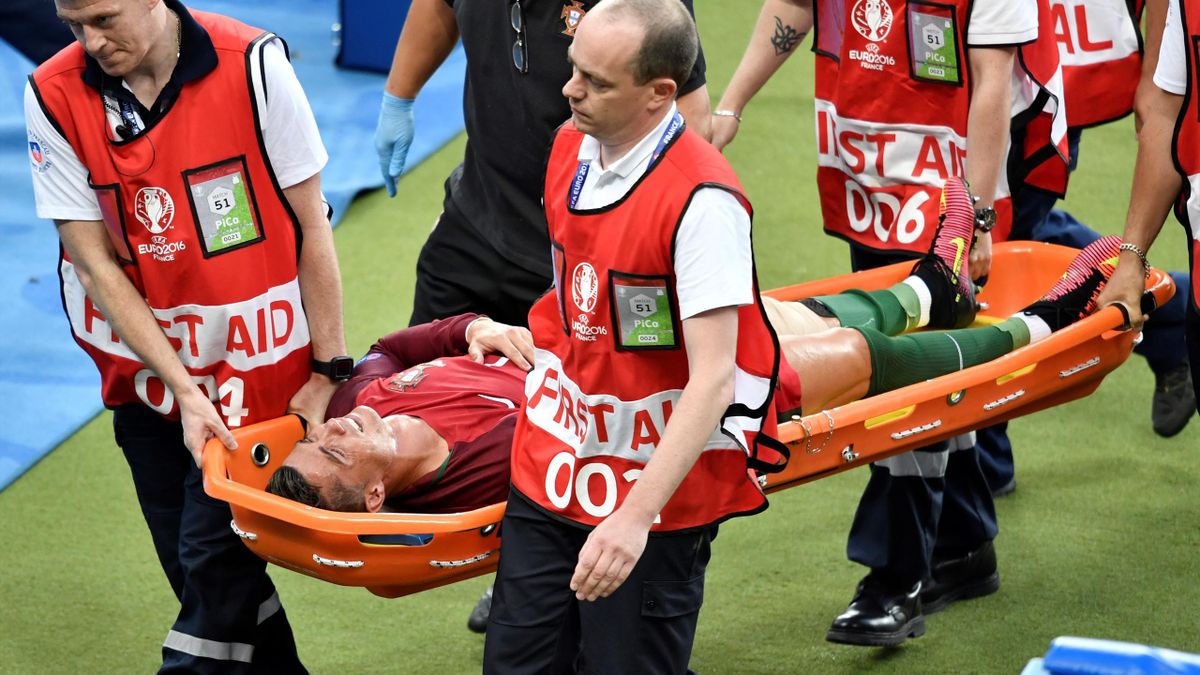 Eurocopa 2016: La lesión, la agonía y el dolor de Cristiano en imágenes