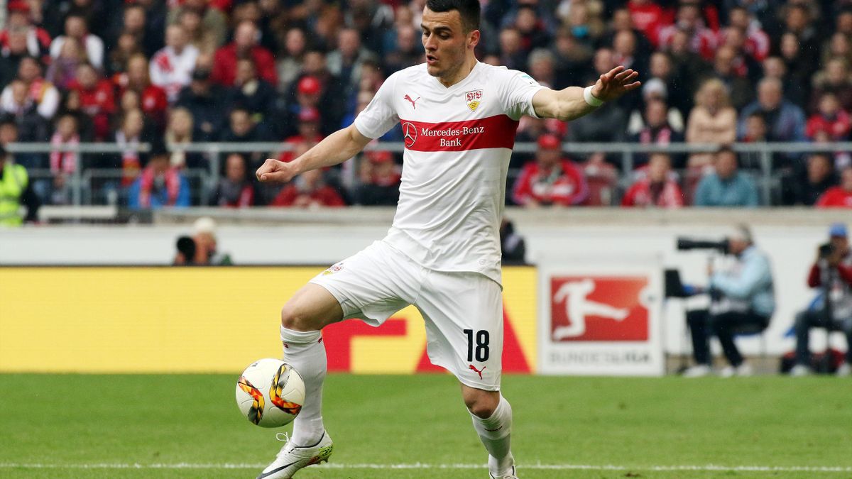 Funfjahresvertrag Filip Kostic Wechsel Zum Hsv In Trockenen Tuchern Eurosport