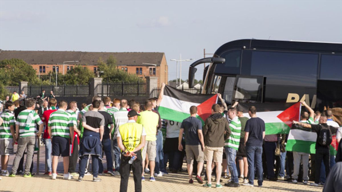 Celtic fans displayed Palestine flags against Hapoel Be'er Sheva