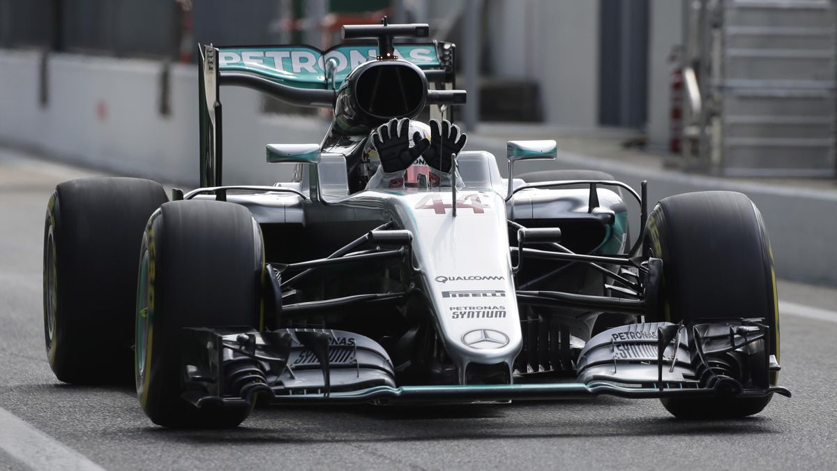 Lewis Hamilton has '100% faith' that Mercedes can 'dethrone' Red